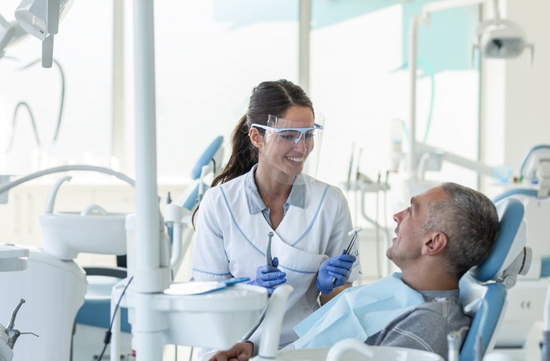 Dentist in Lehigh Valley wearing PPE 