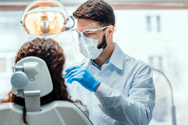 A dentist in Lehigh Valley treating a patient